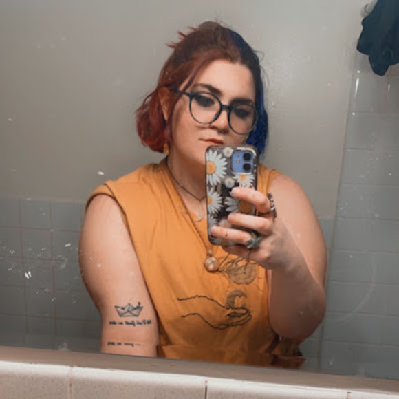 Meet your Posher, August - Picture 1 of 1